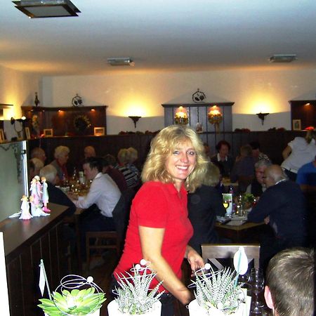 Wein-Traeume Hotel Thuengersheim ภายนอก รูปภาพ