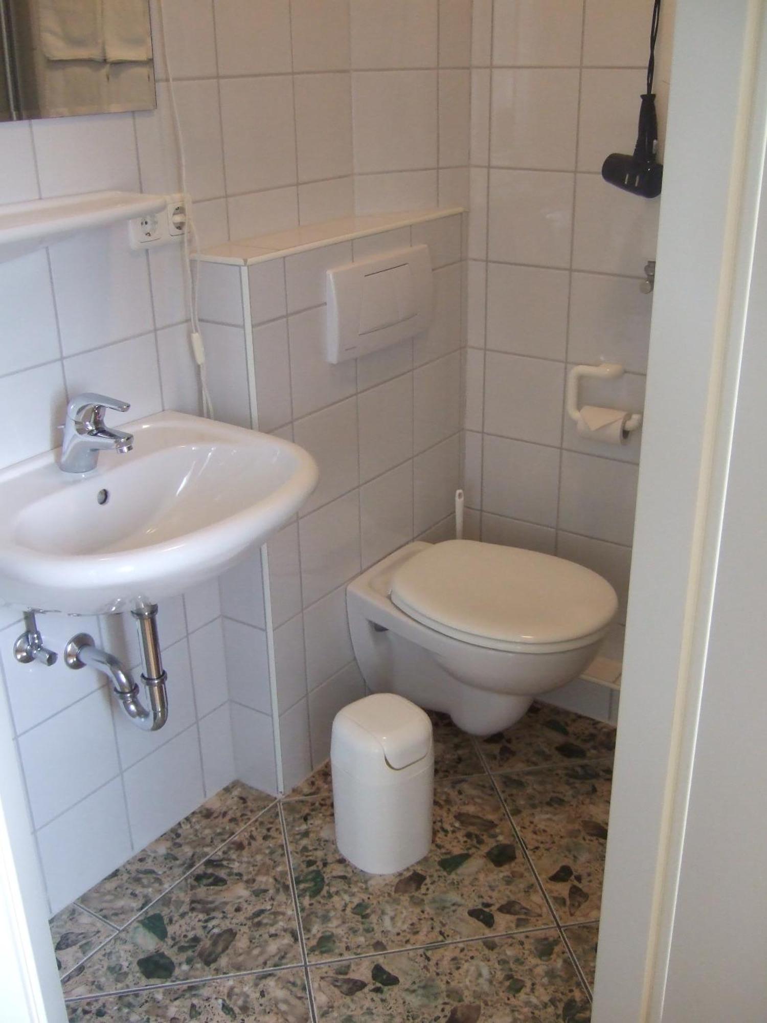 Wein-Traeume Hotel Thuengersheim ภายนอก รูปภาพ