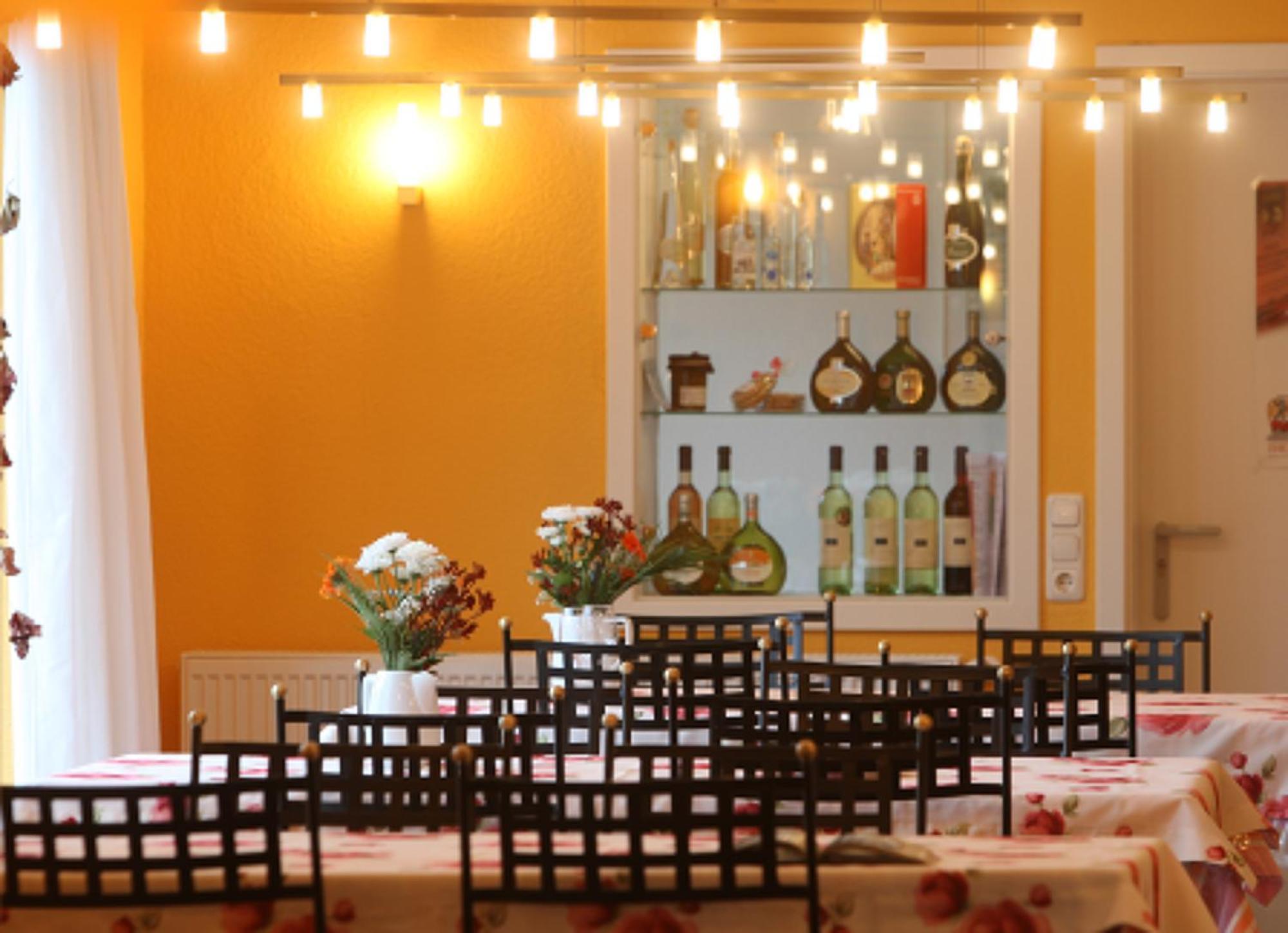 Wein-Traeume Hotel Thuengersheim ภายนอก รูปภาพ